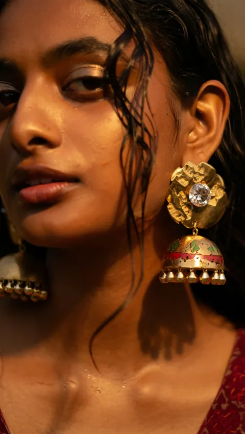 Gold Study, AI-generated jewelry visual